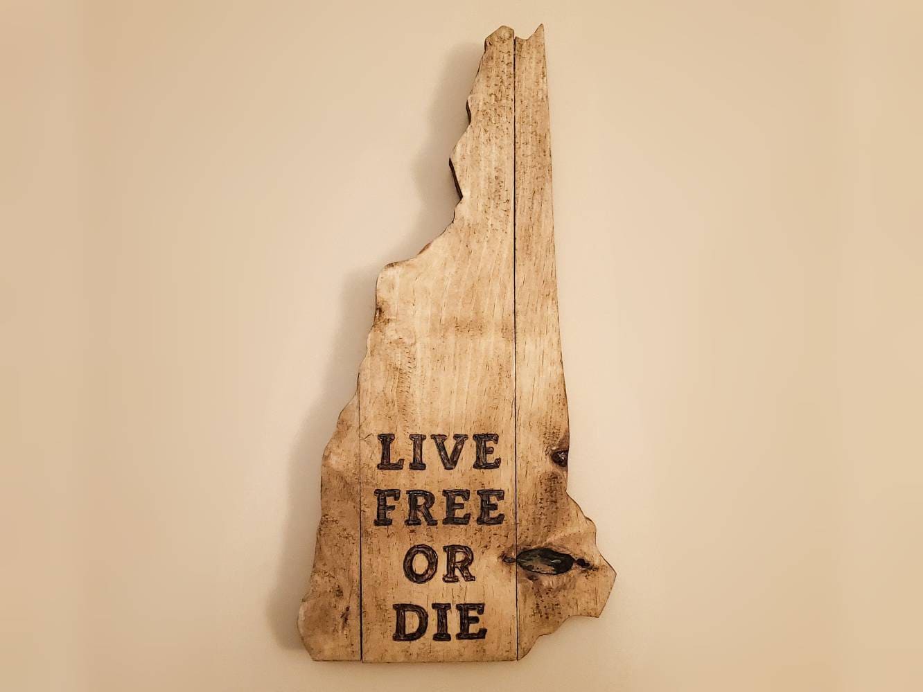 Engraved New Hampshire State Motto Wall Art, Nature Decor, Cabin Decor, Woodburn, Engraved, Rustic Art, Live Free or Die