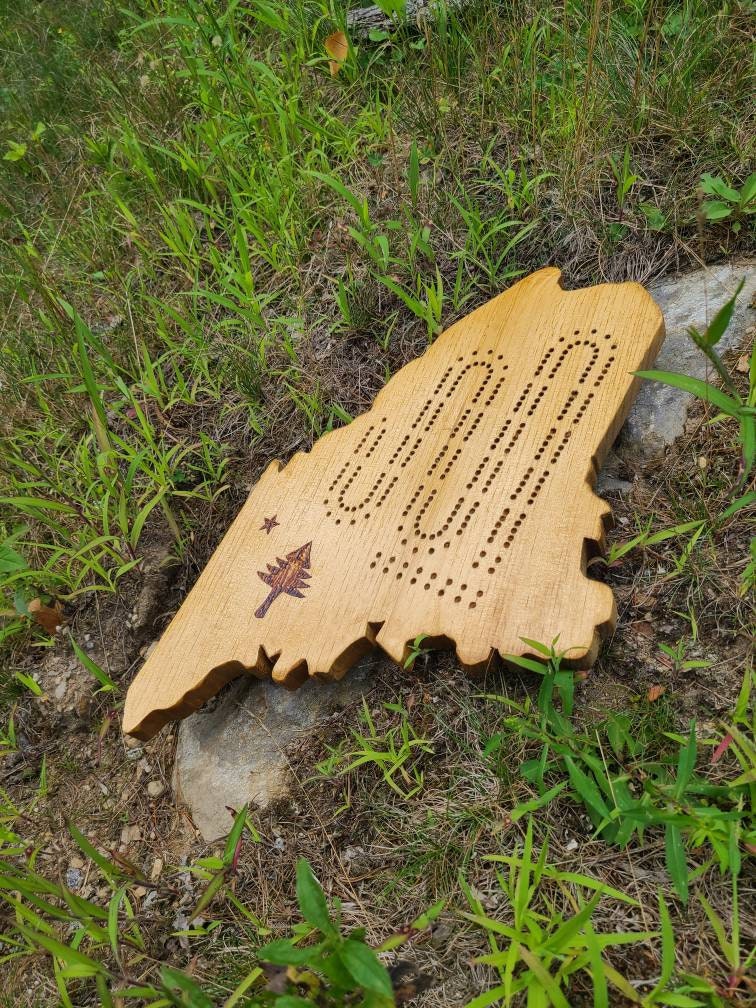 Maine Cribbage Board, Two Track Continuous Track with Pegs, Wooden Game, State Gift, Gift for Gamer, Game Board, Personalized